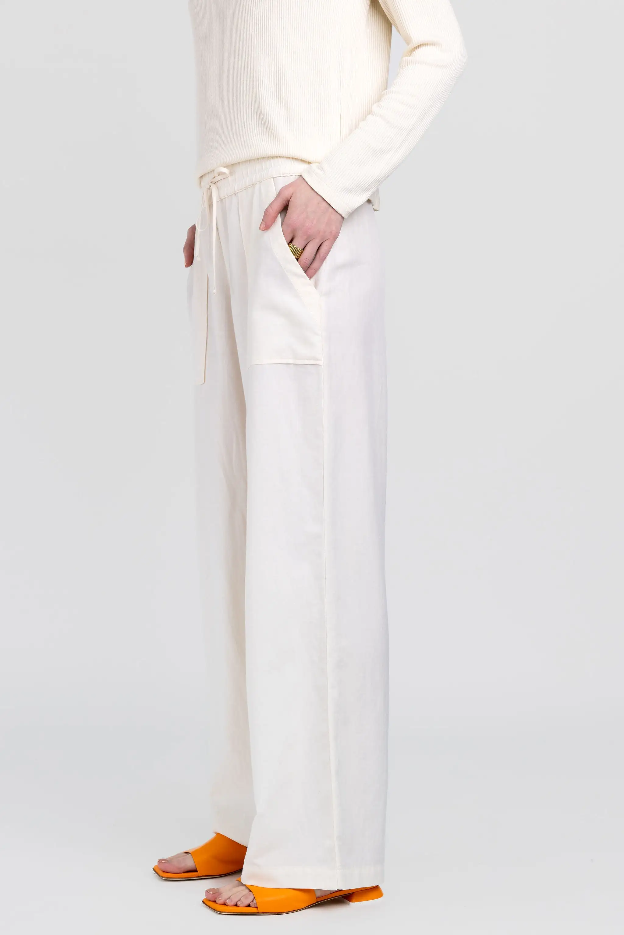 Baxter Drawstring Wide Leg Pant in Gardenia