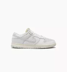 Dunk Low Mens Lifestyle Shoe - Phantom/Light Bone/Sail/Coconut Milk/Saturn Gold