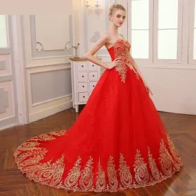 Plus Size Red Ball Gown Vintage Lace Wedding Dress for Brides