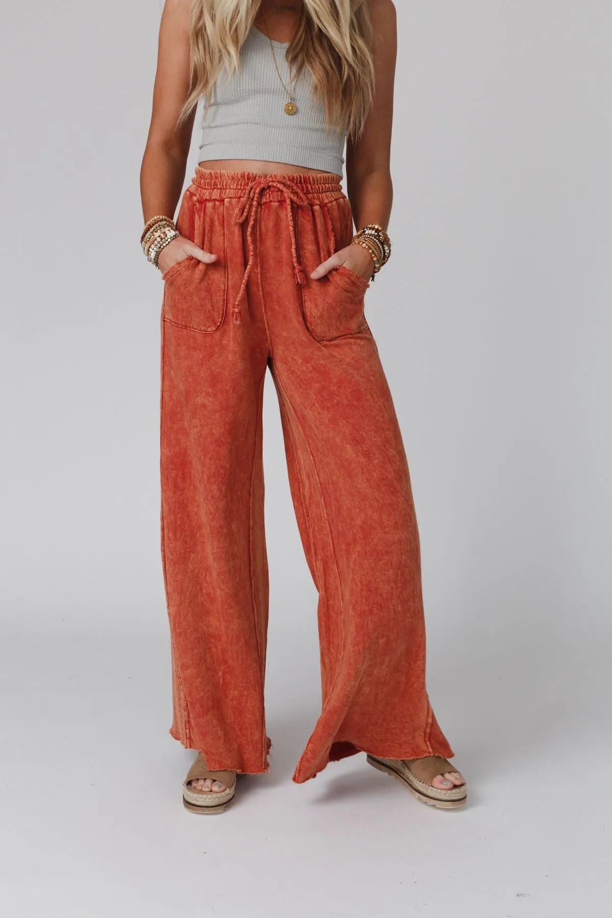 Relaxing Robin Wide Leg Pant - New Brick