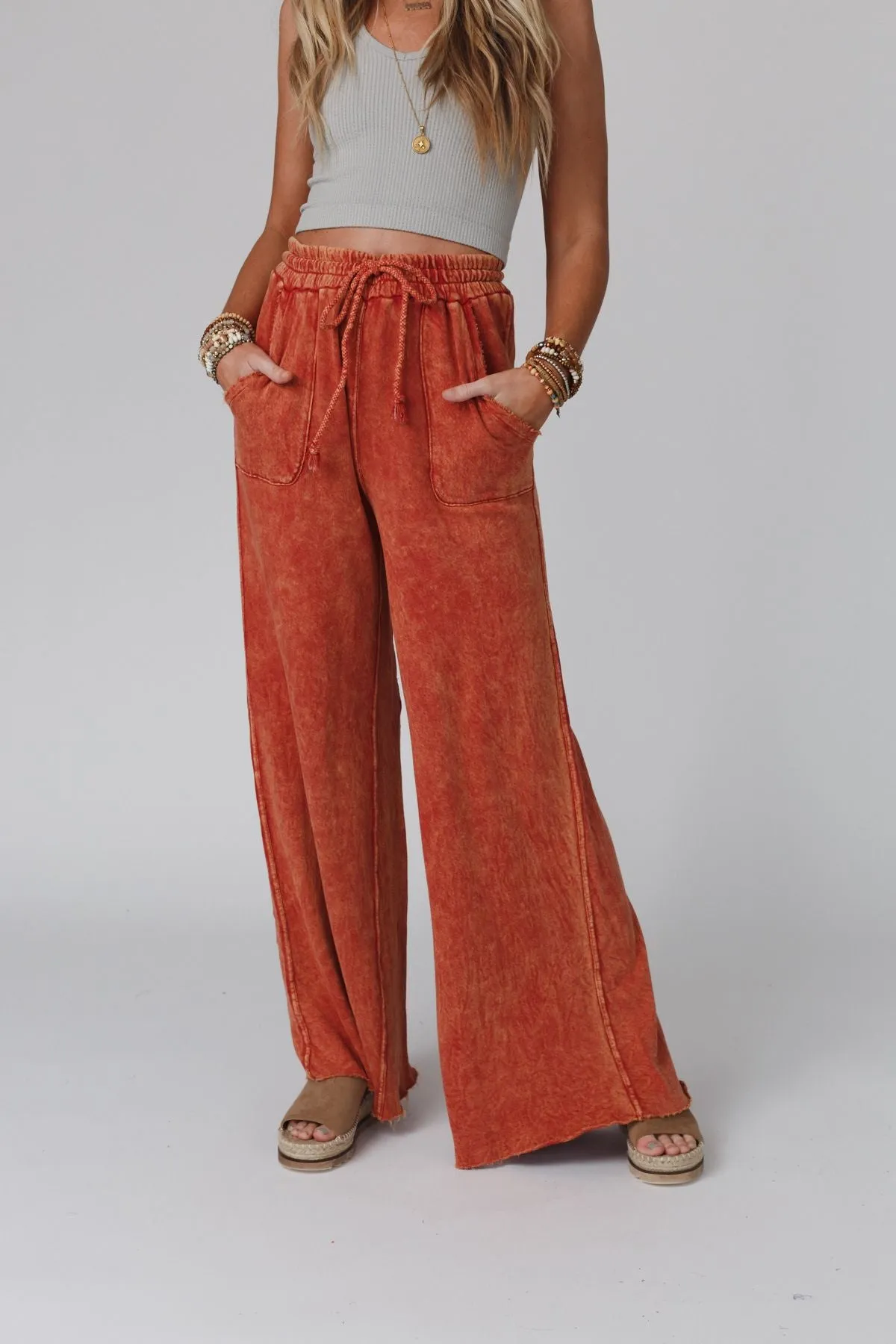 Relaxing Robin Wide Leg Pant - New Brick