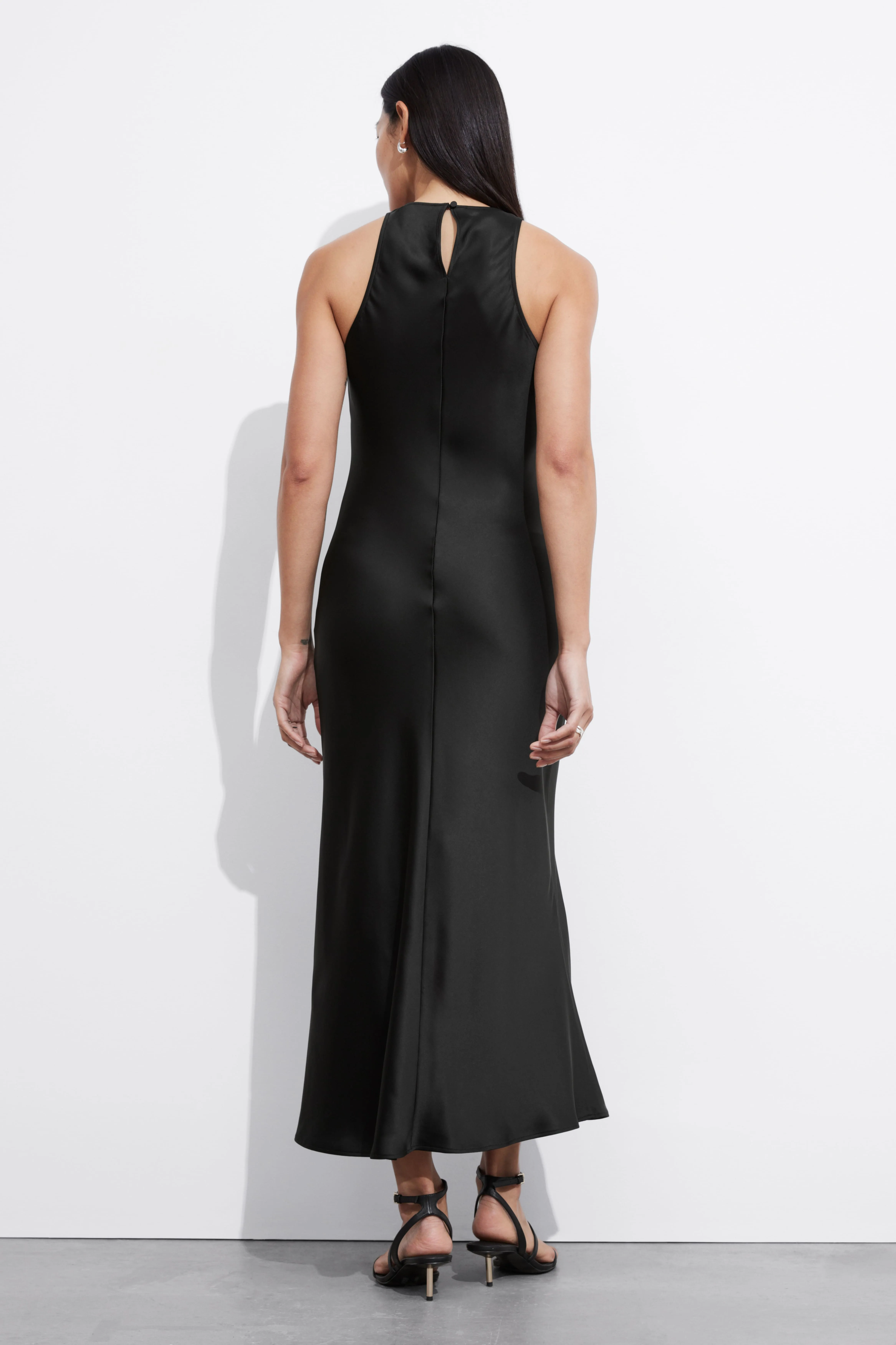 Sleeveless Satin Midi Dress - Round neck - Sleeveless - Black - Ladies | H&M GB