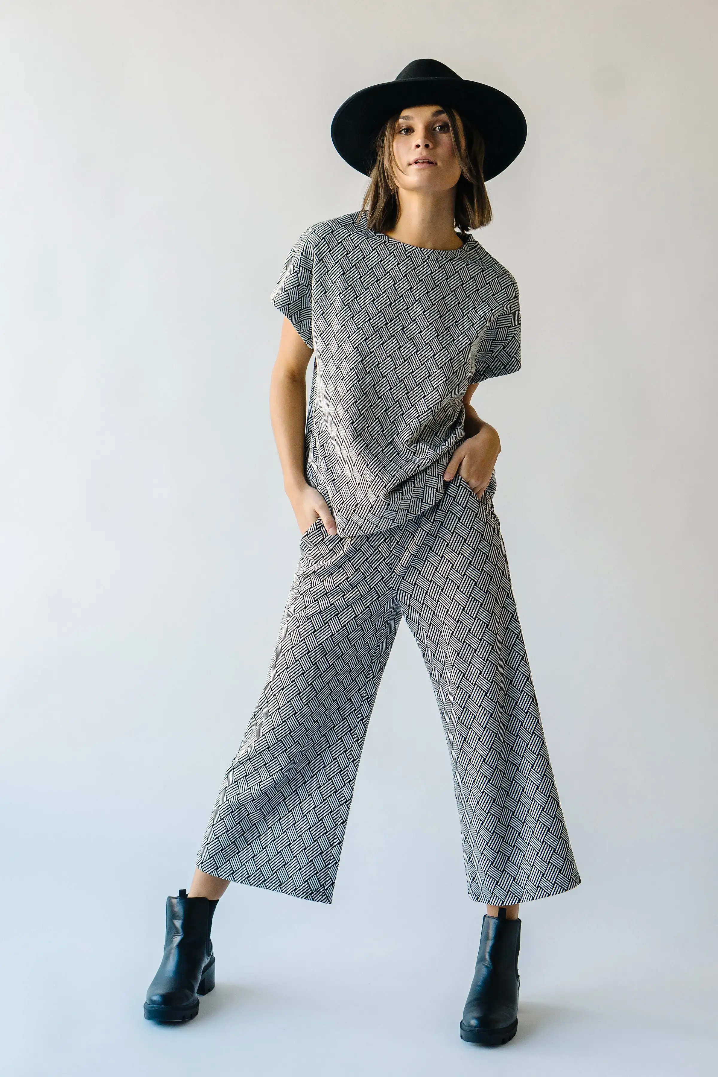 The Ronnie Textured Wide Leg Pant in Geometric